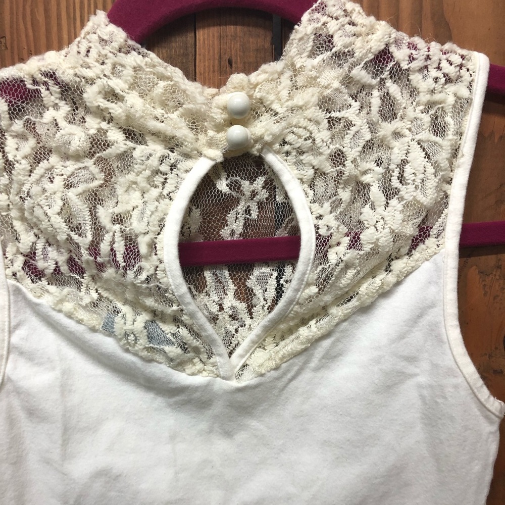 Charlotte Russe size small white lace crop top - Picture 7 of 7